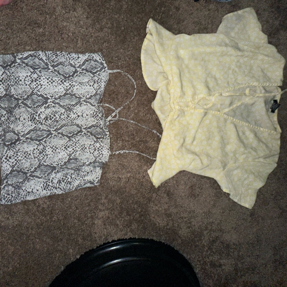 Shirt - Picture 3 of 4